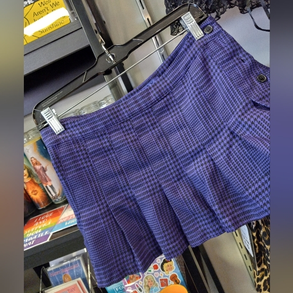 Vintage mini pleated school girl skirt! - Picture 4 of 5